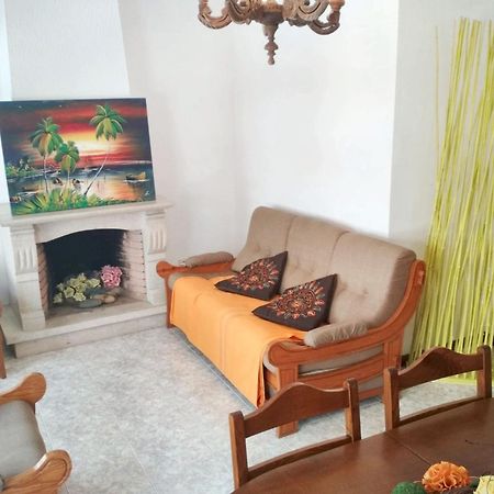 Spacious Apartment In Espinho With Fireplace, 87 Sqm Exterior foto